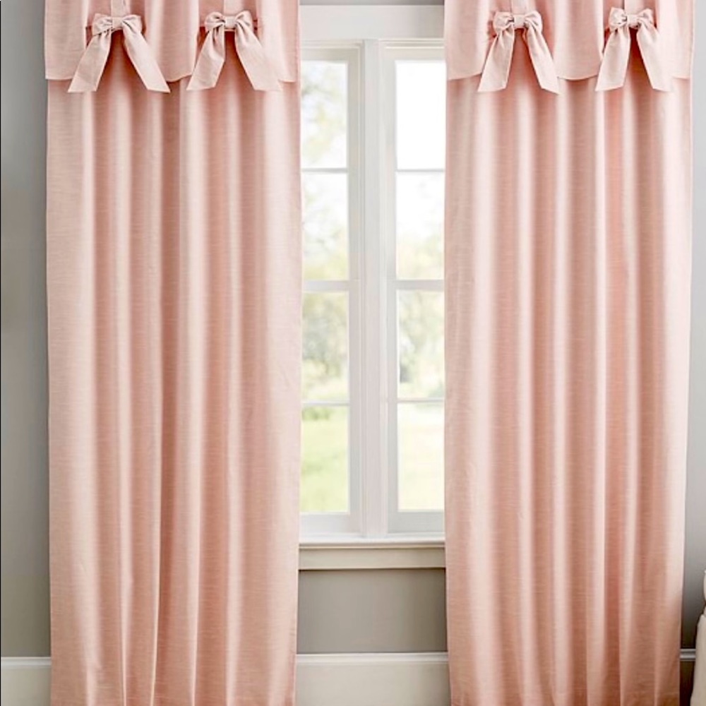 SOLD!!!!!!!! NewPotteryBarn kids drapes!
